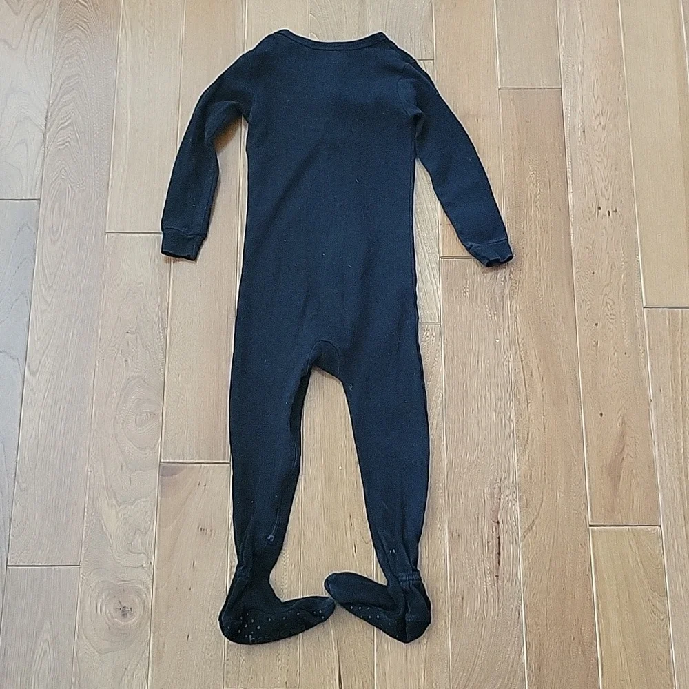 Gap Long Sleeve Footie Pajamas One Piece Skeleton‎ Costume Glow in the Dark 2T